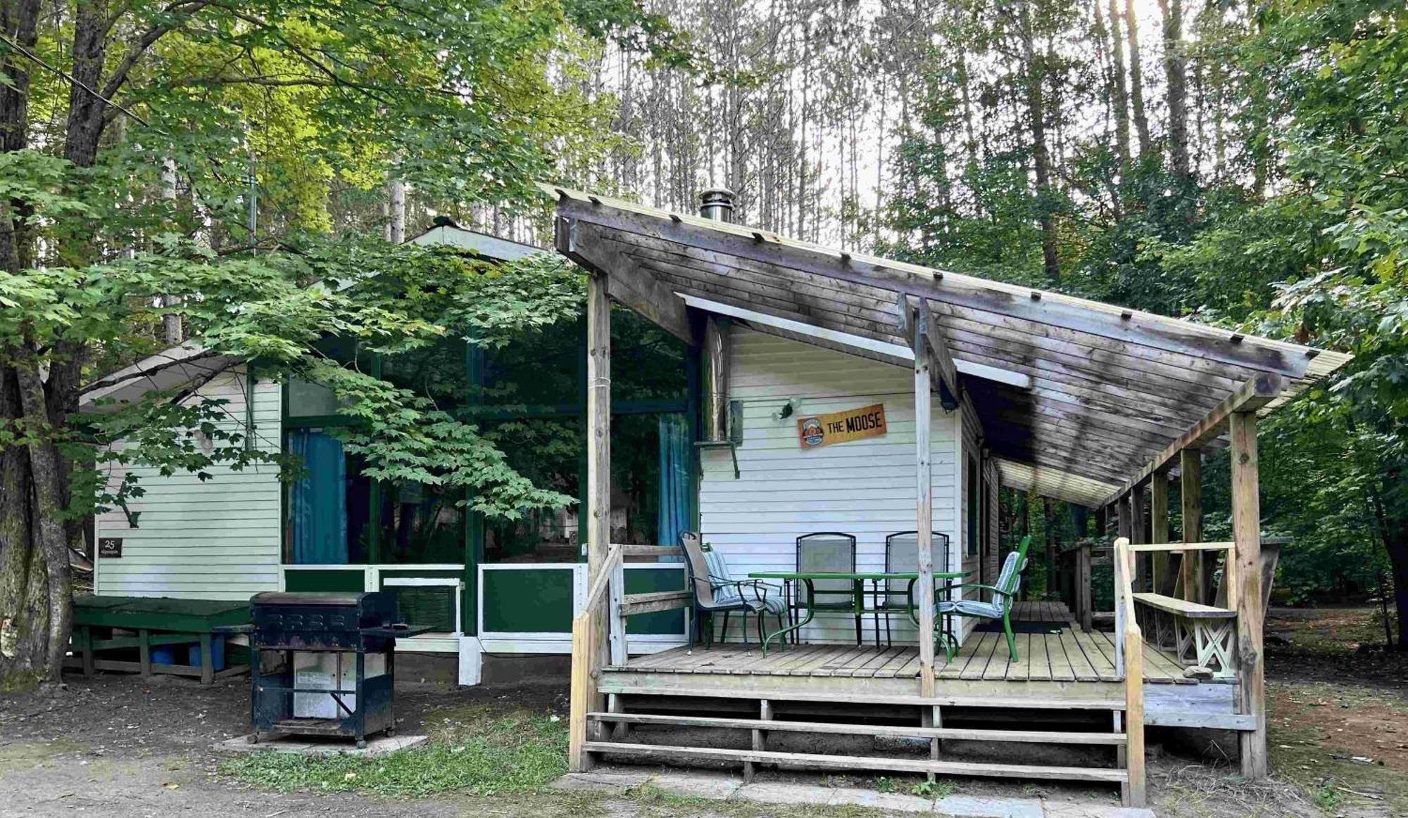 High Falls Bay Cottages, Camping & Waterpark 브레이스브리지 외부 사진